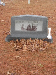 LoweryFamilyPleasantHillcemetary16Dec2010_3_thumb.jpg